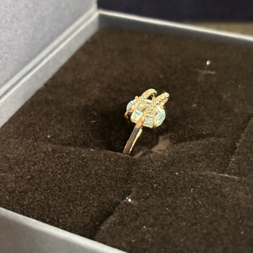 Topaz Blue Natural 3.88 CT Size 8 Ring w/ Diamond Accent - Picture 6 of 7